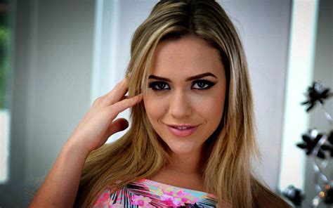 mia malkova cumshot|Mia Malkova Cumshot Porn Videos 